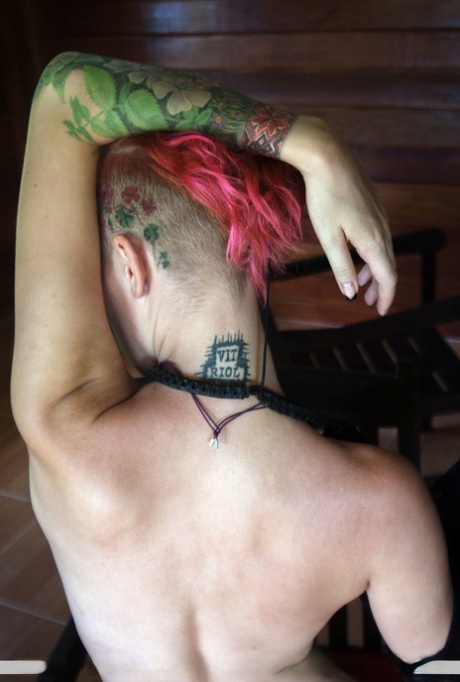 hot loud redhead free naked pictures