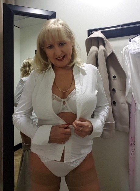 busty blonde aunt sexy picture