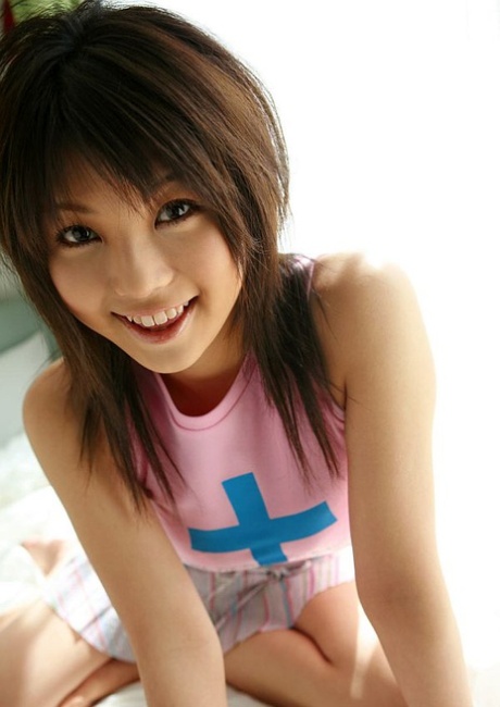 Azumi Harusaki pornographic actress images