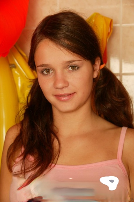 Veronika Lindnerova free star pic