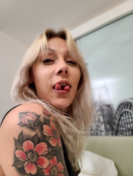 skank blonde fucked quick nudes image