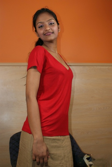 Divya Yogesh erotic pornstar pics