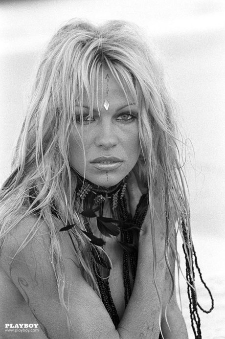 Pamela Anderson naked actress gallery