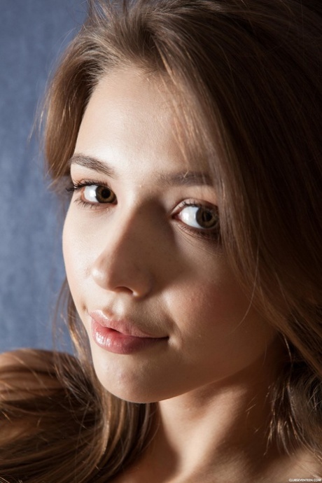 Mila Azul star hd pictures