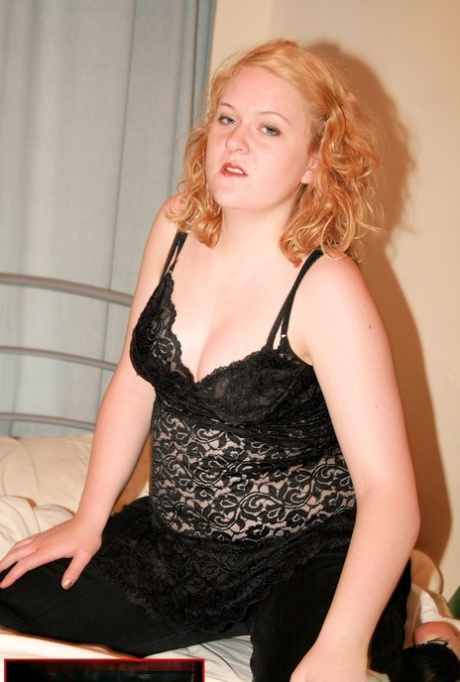 redhead nextdoor erotic img