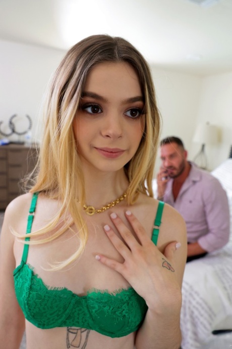 Molly Little porn star pics