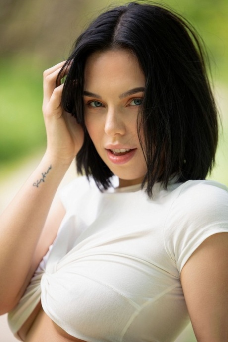 short hair tattooed nude gallery